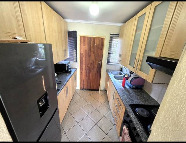 3 BEDROOM HOUSE FOR SALE IN THE ORCHARDS